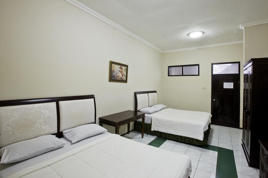יוגיאקרטה Hotel Galuh Anindita מראה חיצוני תמונה