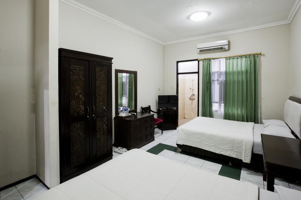 יוגיאקרטה Hotel Galuh Anindita מראה חיצוני תמונה